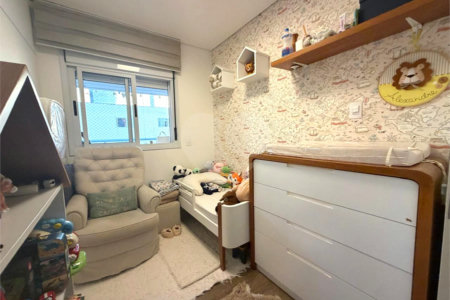Apartamento à venda com 3 quartos, sendo 1 suíte,  em Alto da Boa Vista, São Paulo, SP