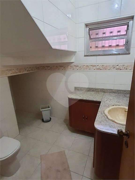 Sobrado à venda com 4 quartos, sendo 1 suíte, em Vila Pereira Barreto, São Paulo, SP