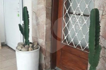 Sobrado à venda com 3 quartos em Santa Teresinha, São Paulo, SP