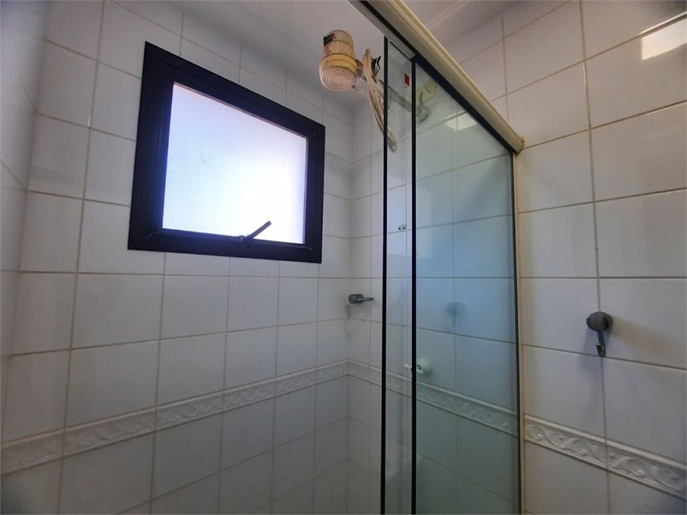 Apartamento Residencial à venda, Balneário Cidade Atlântica, Guarujá - AP1137.