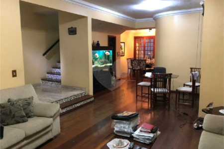 Sobrado à venda com 3 suítes em Lar São Paulo, São Paulo, SP