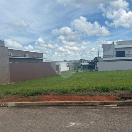 Terreno à venda em Loteamento Residencial Golden Ville, Itapetininga, SP