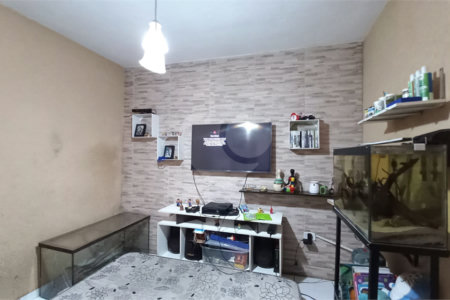 Sobrado à venda com 6 quartos, sendo 1 suíte, em Vila Medeiros, São Paulo, SP