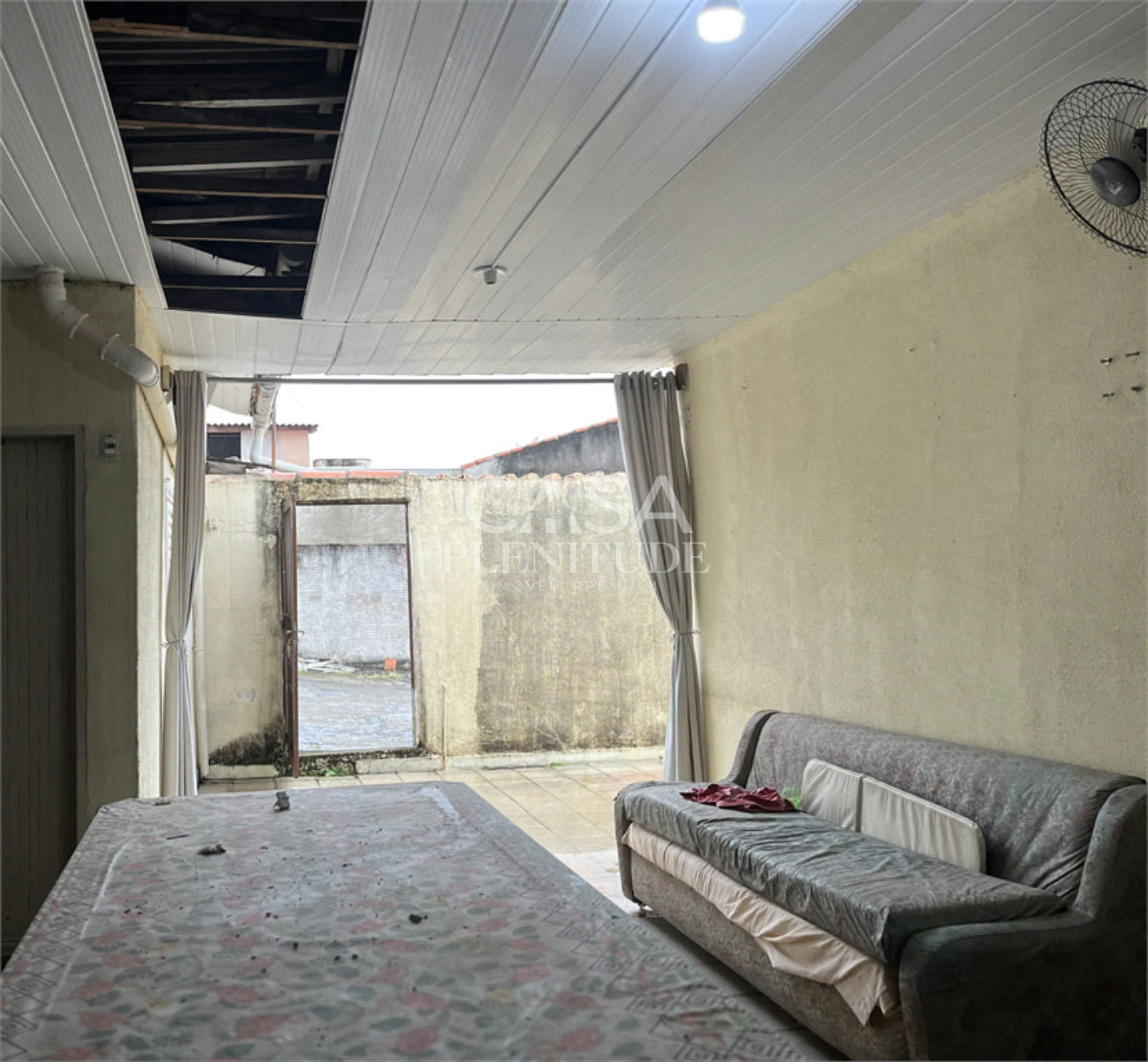 Casa Térrea à venda com 4 quartos, sendo 1 suíte,  em Vossoroca, Votorantim, SP