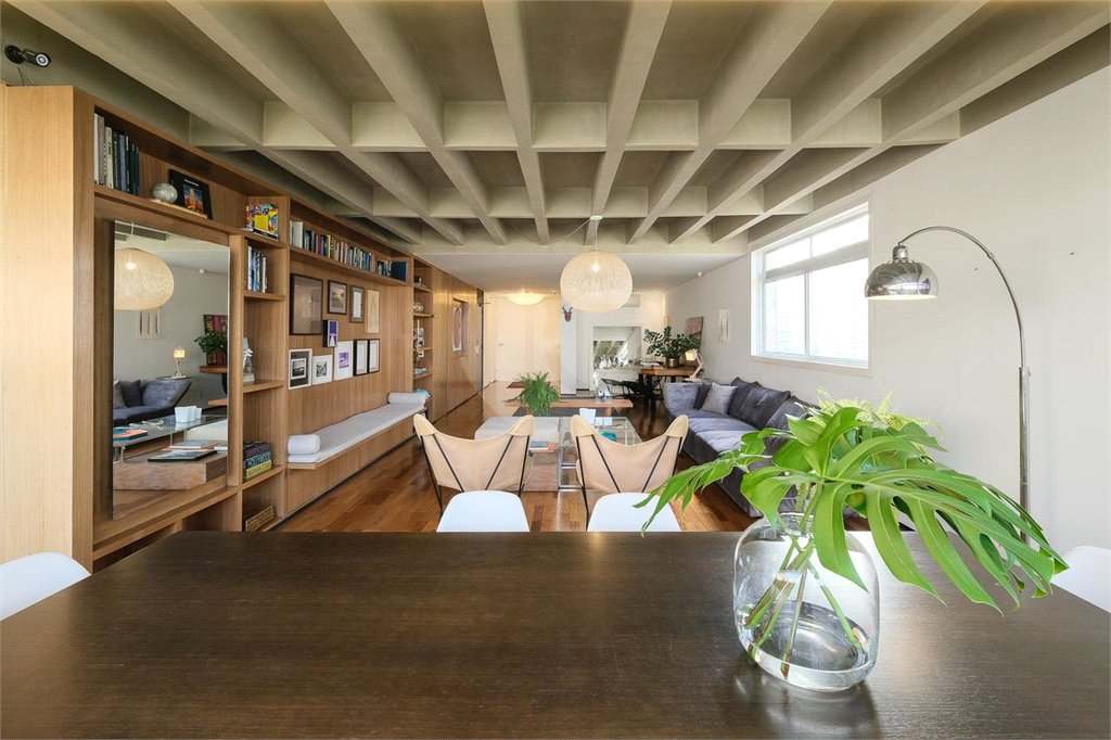 Apartamento para alugar com 3 quartos, sendo 1 suíte, em Pinheiros, São Paulo, SP