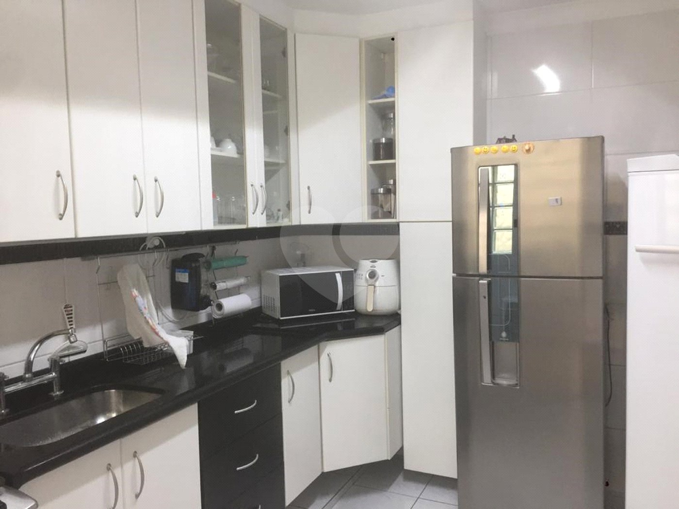Casa à venda com 3 quartos, sendo 1 suíte, no condomínio Morada do Horto, São Paulo - SP