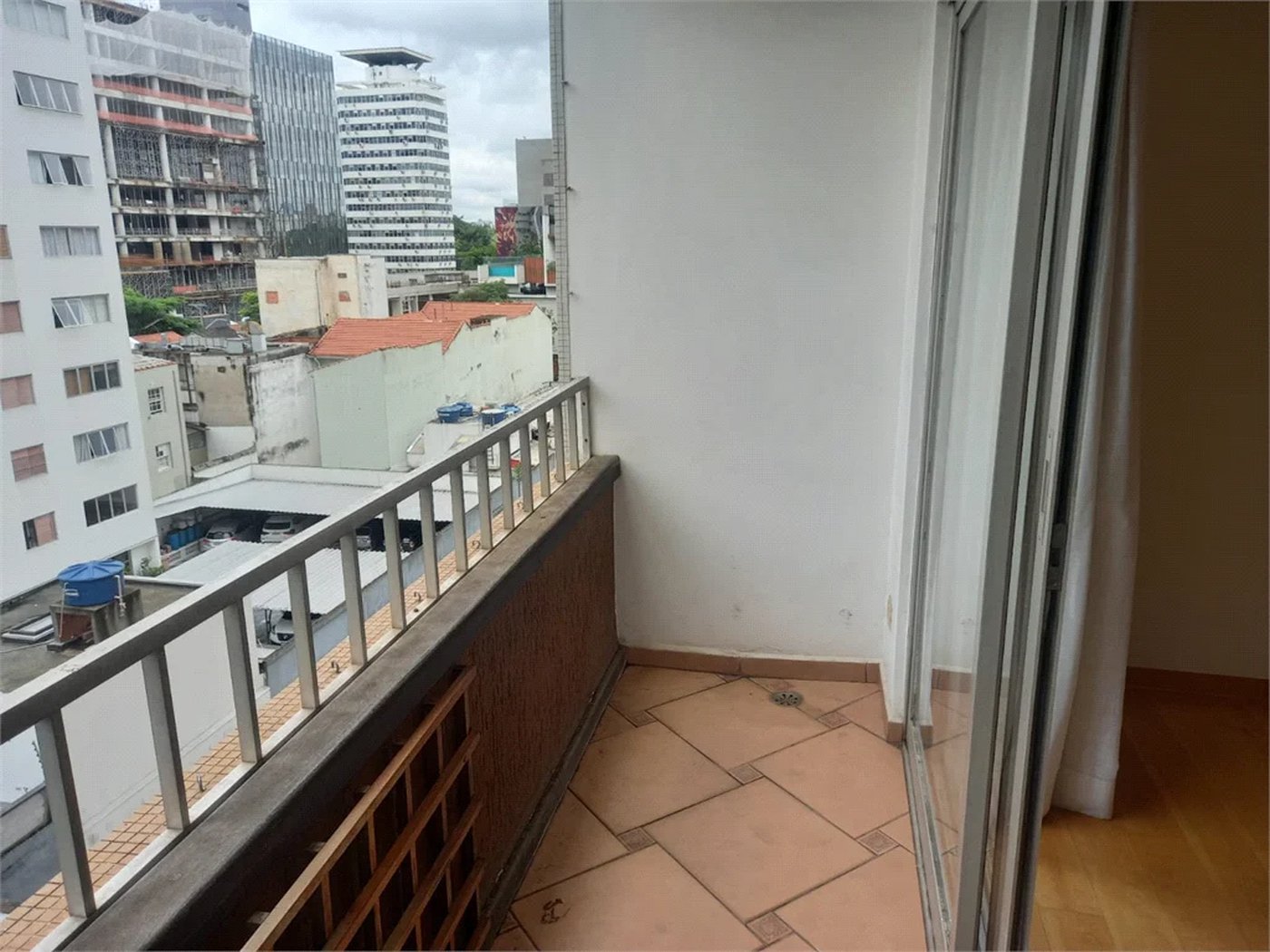 Apartamento à venda com 3 quartos, sendo 1 suíte, em Pinheiros, São Paulo, SP
