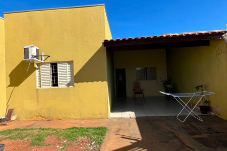 Casa à venda com 2 quartos, sendo 1 suíte,  em Bosque das Araras, Três Lagoas, MS