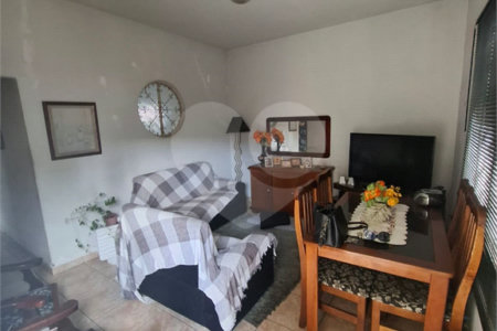 Casa à venda com 2 quartos, sendo 1 suíte, no condomínio Itatitara 999, Rio de Janeiro - RJ