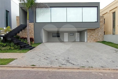 Casa à venda com 4 quartos, sendo 3 suítes,  no condomínio Alphaville Nova Esplanada 3, Votorantim - SP