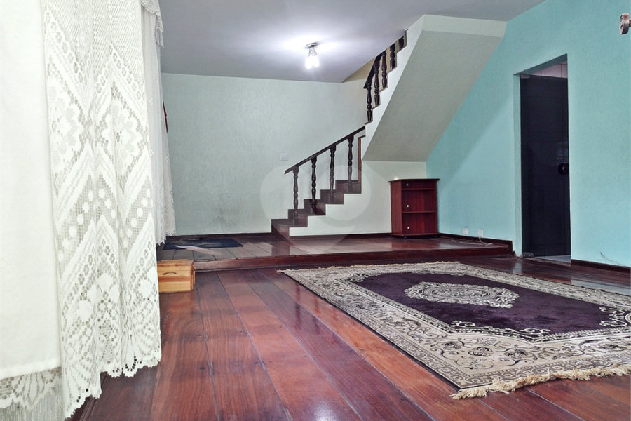 Casa à venda com 4 quartos, sendo 1 suíte, em Vila Germinal, São Paulo, SP