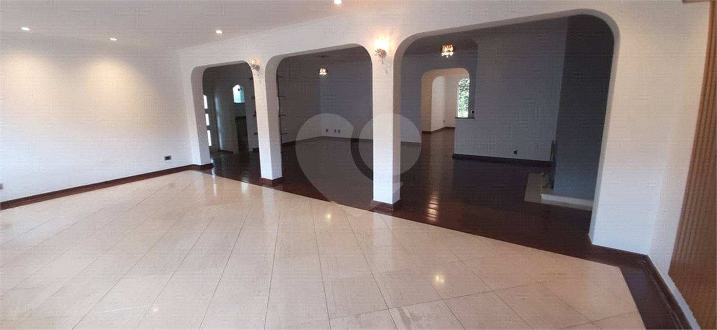Sobrado à venda ou para alugar com 4 quartos, sendo 3 suítes,  em Jardim Franca, São Paulo, SP