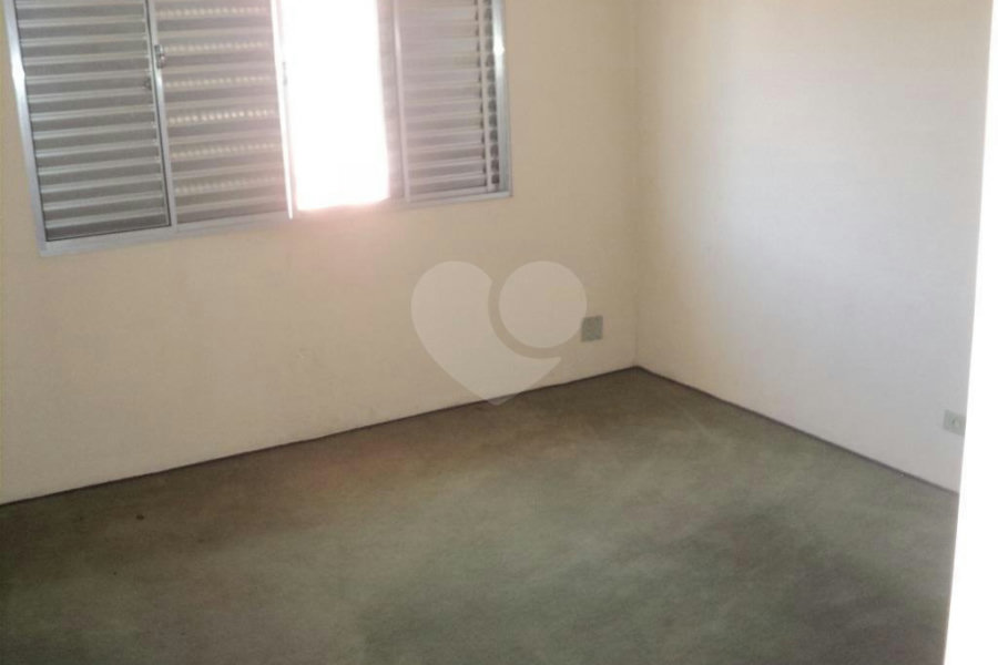 Sobrado à venda com 3 quartos, sendo 1 suíte, em Vila Nova Mazzei, São Paulo, SP