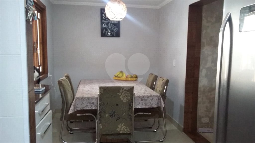 Casa à venda com 6 quartos, sendo 4 suítes, no condomínio Recanto dos Palmares, Atibaia - SP