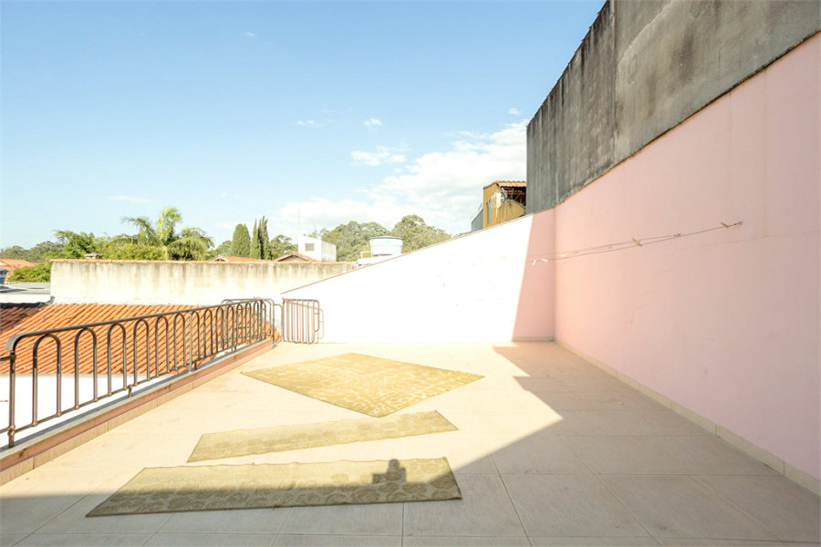 Sobrado à venda com 3 quartos, sendo 1 suíte, em Itaquera, São Paulo, SP