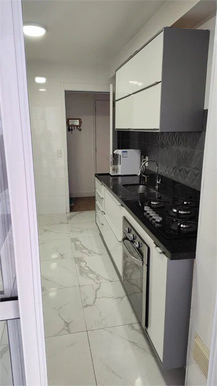 Apartamento à venda ou para alugar com 3 quartos, sendo 1 suíte, em Jardim Vazani, São Paulo, SP