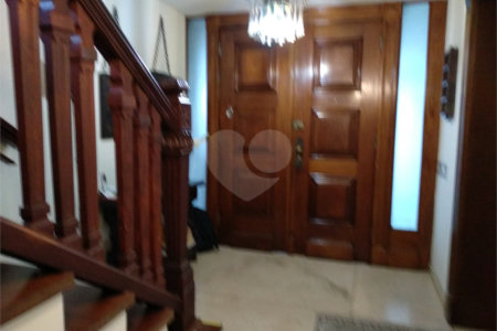 Sobrado à venda com 3 quartos, sendo 2 suítes,  em Brooklin Velho, São Paulo, SP