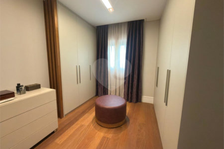 Apartamento à venda com 3 suítes em Santa Teresinha, São Paulo, SP