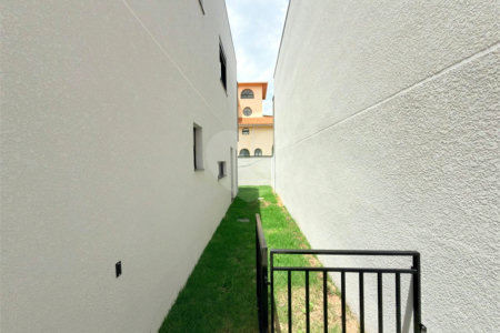 Casa à venda com 3 suítes no condomínio Mont Blanc Village, Vinhedo - SP