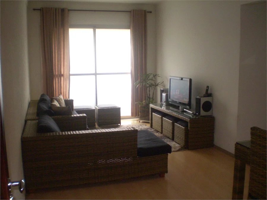 Apartamento à venda com 2 quartos em Jardim Ivana, São Paulo, SP