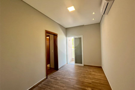 Casa à venda com 3 suítes no condomínio Campos do Conde, Sorocaba - SP