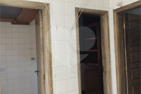 Sobrado à venda com 3 quartos, sendo 1 suíte, em Parque Ipê, São Paulo, SP