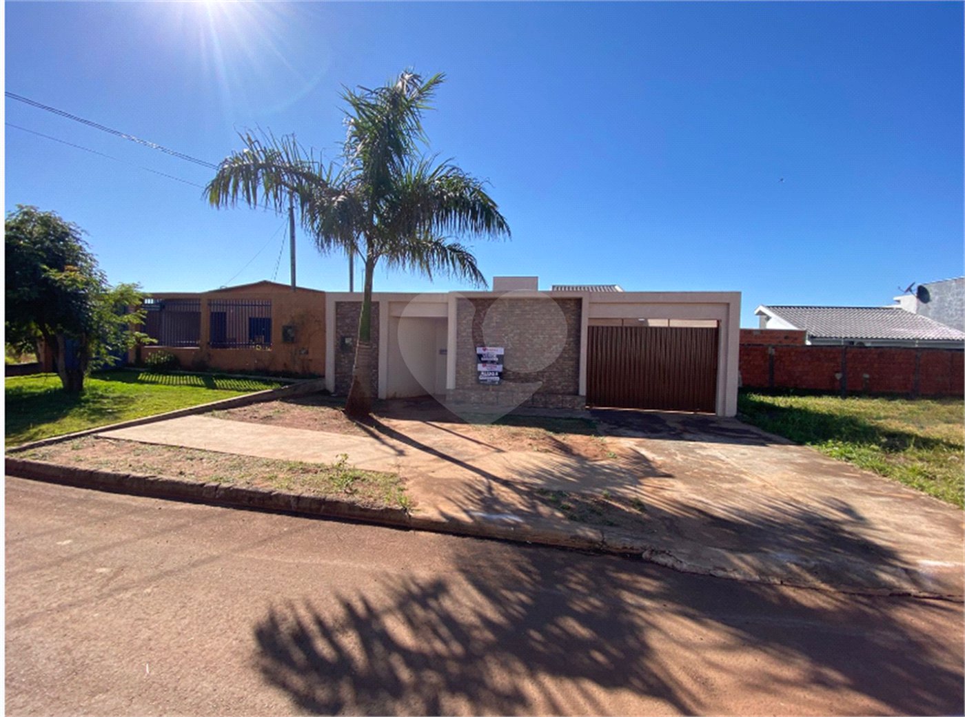Casa à venda com 3 quartos, sendo 1 suíte, em Jardim Primavera I, Ponta Porã, MS