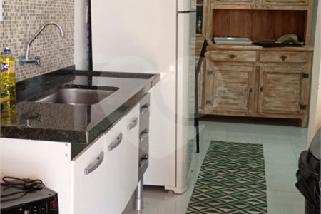 Casa à venda com 4 quartos, sendo 3 suítes,  em Cerâmica, São Caetano do Sul, SP