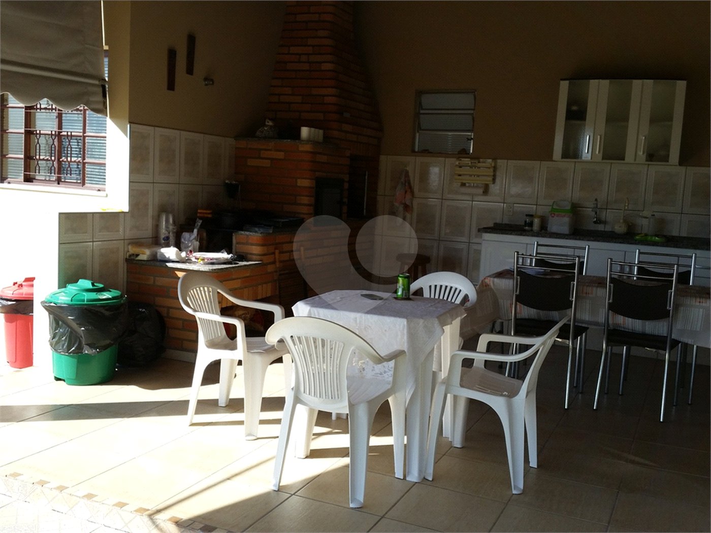 Casa à venda com 3 quartos, sendo 1 suíte, no condomínio Jardim do Ribeirão 1, Itupeva - SP