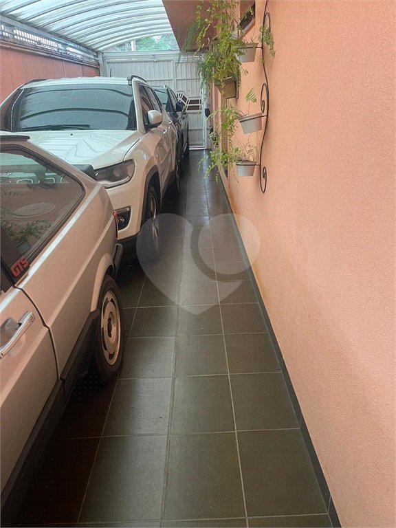 Sobrado à venda com 4 quartos, sendo 1 suíte,  em Jardim Leonor Mendes de Barros, São Paulo, SP