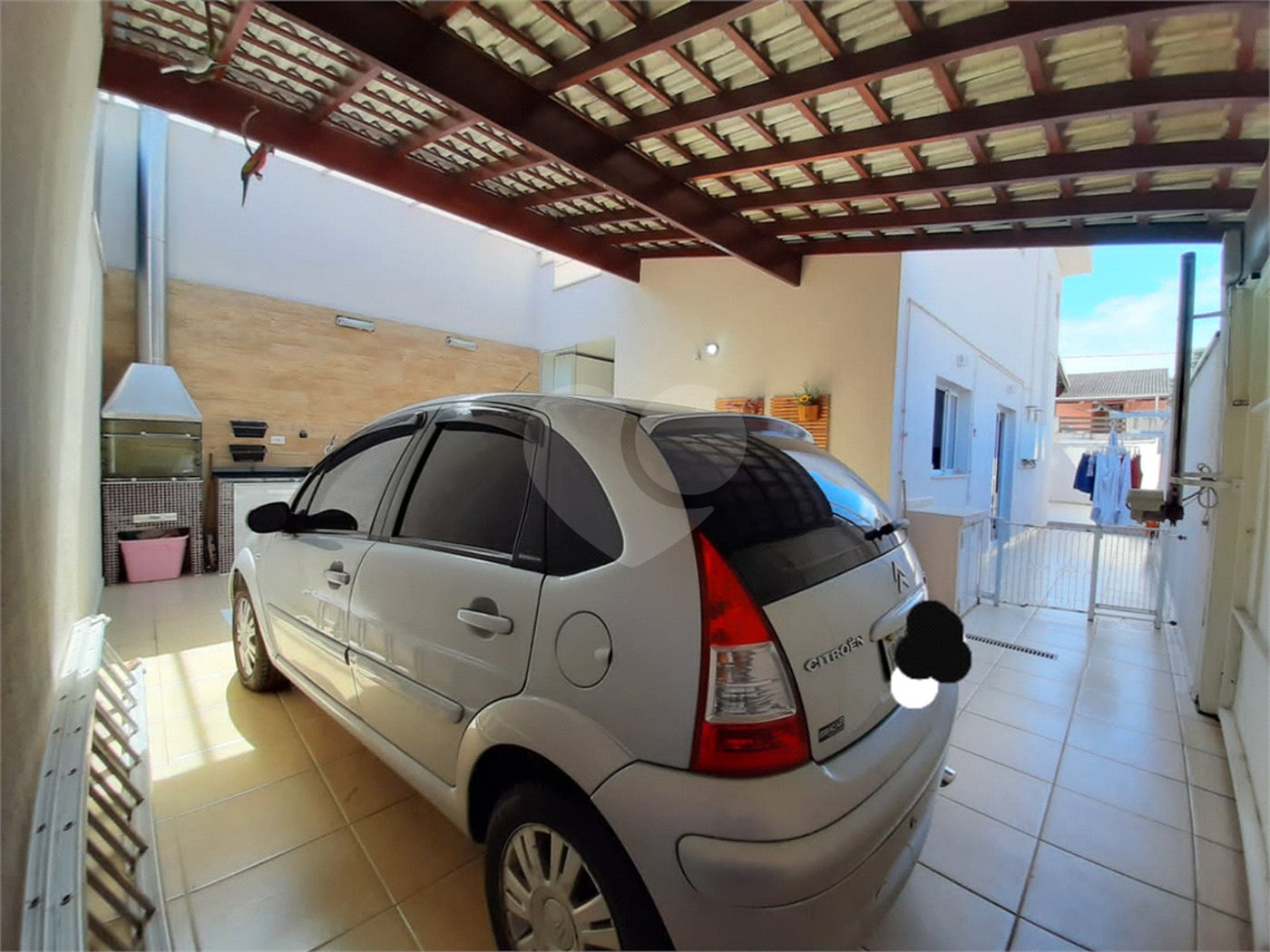 Sobrado à venda com 3 quartos, sendo 1 suíte, em Vila Suissa, Mogi das Cruzes, SP