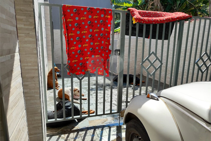Sobrado à venda com 3 quartos, sendo 1 suíte,  em Parque Naçoes Unidas, São Paulo, SP