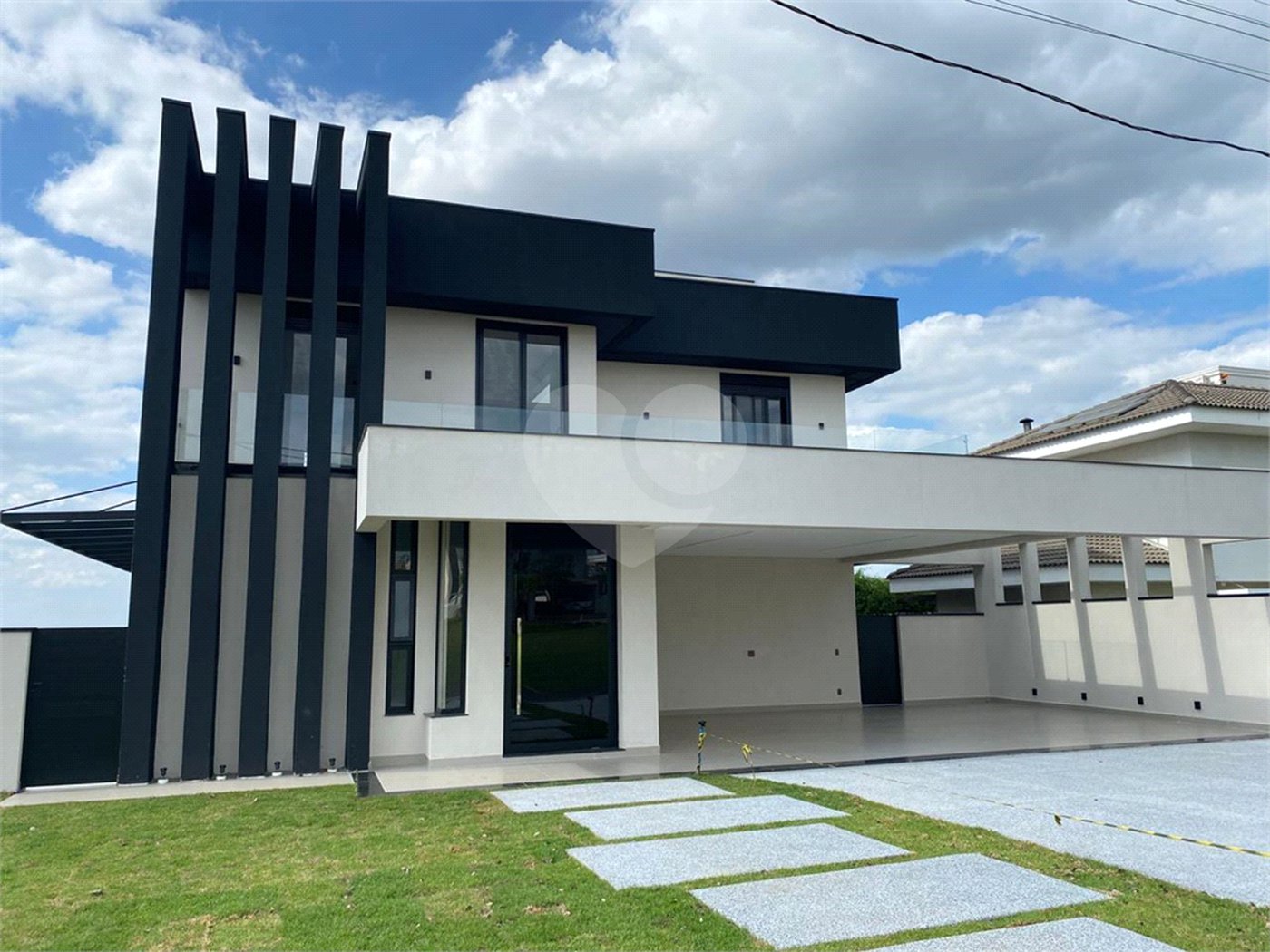 Casa à venda com 4 suítes no condomínio Parque Chapada Itu, Itu - SP