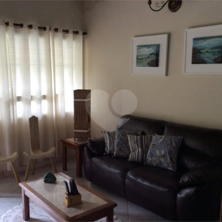 Casa à venda com 4 quartos, sendo 1 suíte, em Ogiva, Cabo Frio, RJ