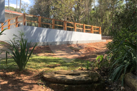Chácara à venda com 6 quartos, sendo 2 suítes, em Jardim Brogotá, Atibaia, SP