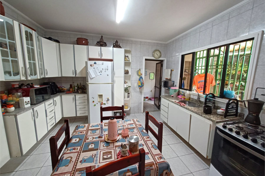 Sobrado à venda com 4 quartos, sendo 1 suíte, em Perdizes, São Paulo, SP