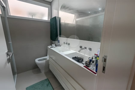 Apartamento à venda com 4 quartos, sendo 1 suíte, em Campo Belo, São Paulo, SP