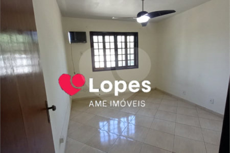 Casa à venda com 2 quartos em Campo Grande, Rio de Janeiro, RJ