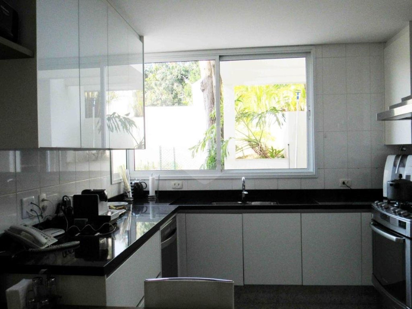 Casa à venda com 4 suítes no condomínio Residencial Giardino Pirandello, São Paulo - SP
