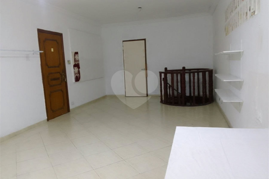 Casa à venda com 2 quartos, sendo 1 suíte, em Parada Inglesa, São Paulo, SP