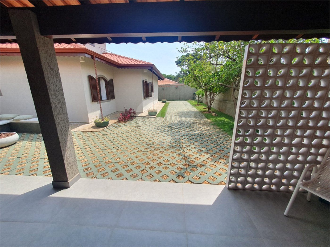 Casa à venda com 4 quartos, sendo 1 suíte, no condomínio Parque São Gabriel, Itatiba - SP