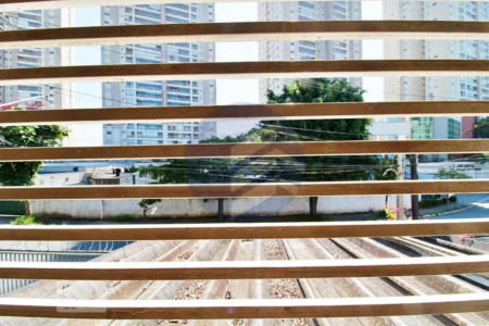 Casa para alugar com 3 quartos, sendo 1 suíte, em Jardim Monte Kemel, São Paulo - SP
