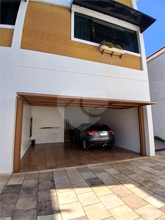 Sobrado à venda com 4 quartos, sendo 2 suítes, em Jardim Leonor, São Paulo, SP