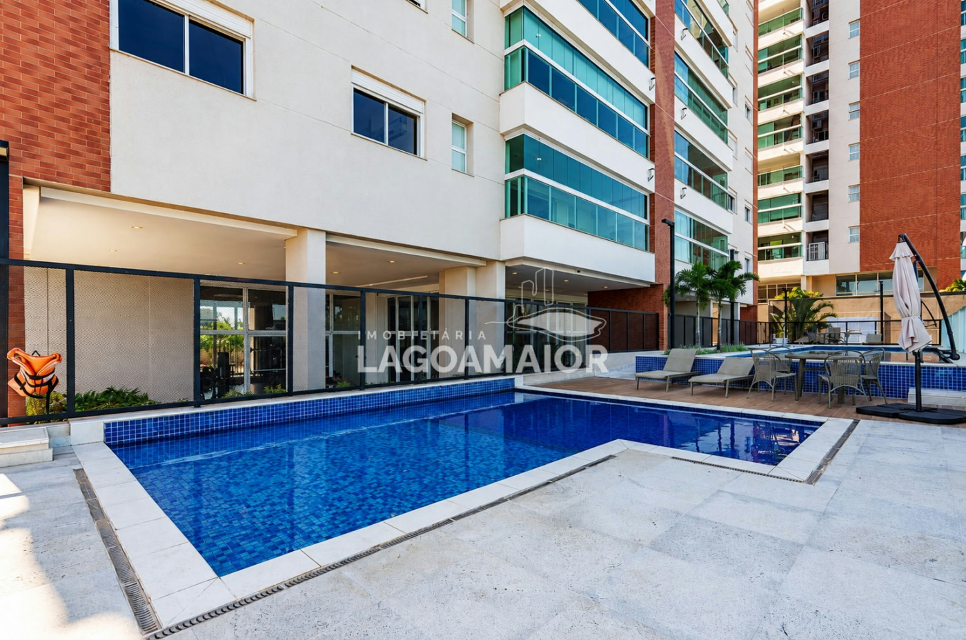 Apartamento à venda com 3 quartos, sendo 3 suítes, no condomínio Duetto Iguatemi Residencial, Três Lagoas - MS