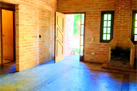 Chácara à venda com 3 quartos, sendo 1 suíte, no Centro (canguera), São Roque, SP