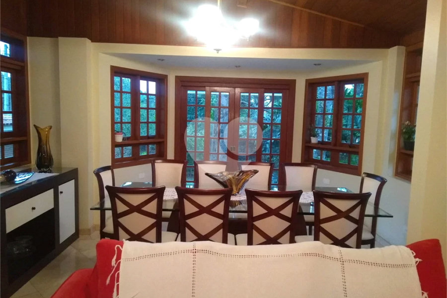 Casa à venda com 3 quartos, sendo 1 suíte, em Roseira, Mairiporã, SP