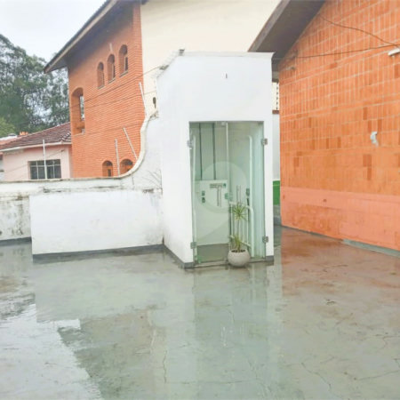 Casa à venda ou para alugar com 7 quartos, sendo 2 suítes, em Jardim Peri Peri, São Paulo, SP