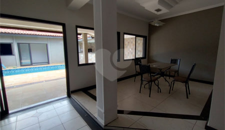 Casa à venda com 2 suítes em Vila Oliveira, Itapetininga, SP