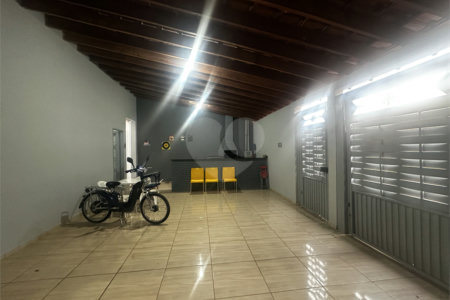 Casa à venda com 3 quartos, sendo 1 suíte,  em Jardim Alvorada, Três Lagoas, MS