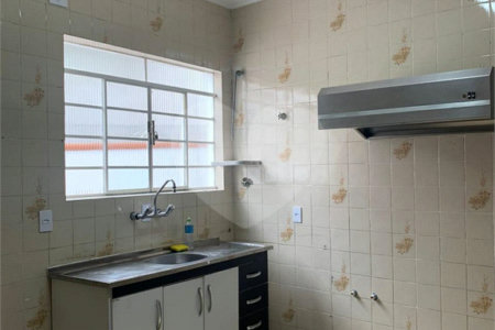 Sobrado à venda com 3 quartos em Vila Progredior, São Paulo, SP